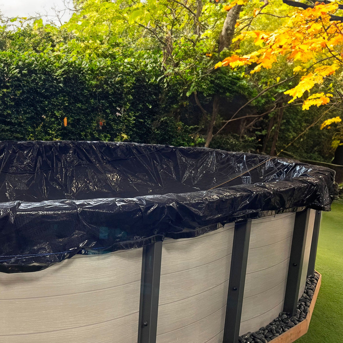 Toile opaque pour piscine hors terre ovale