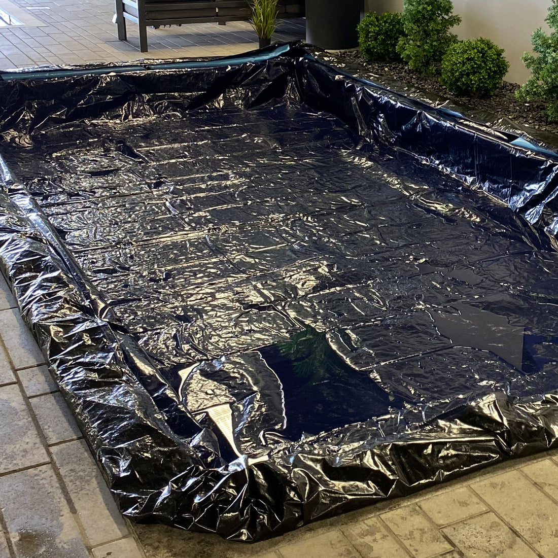 Toiles opaques et filets pour les feuilles pour piscines creusées