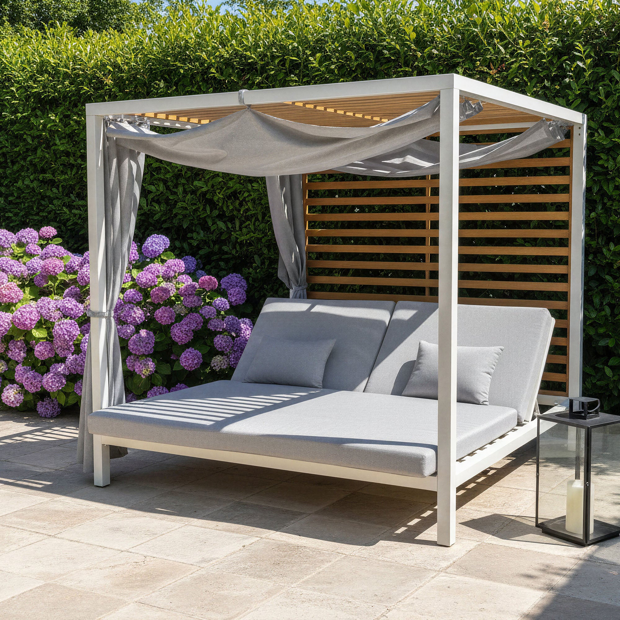 April daybed – Magasins Trevi inc.