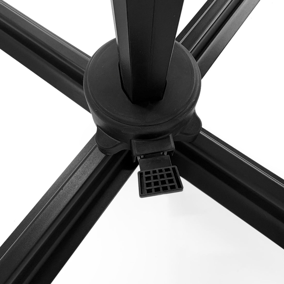 Illumi Parasol 6.5' x 10'