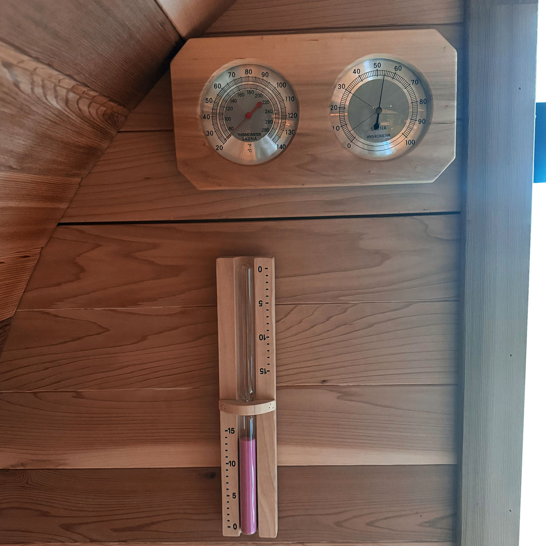 Scandinavian Barrel Sauna - 5' 7/8'' x 5' 7/8''