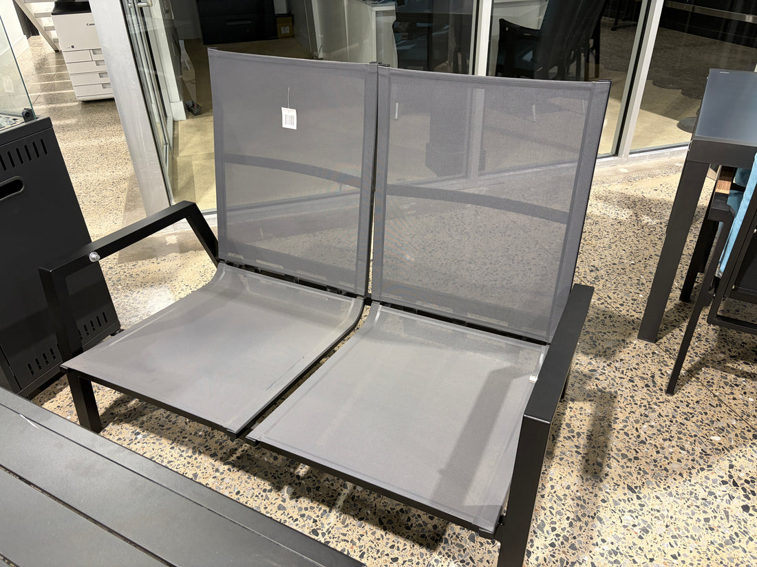 Santa Cruz black 2-seater loveseat in textilene - Store demo with imperfections