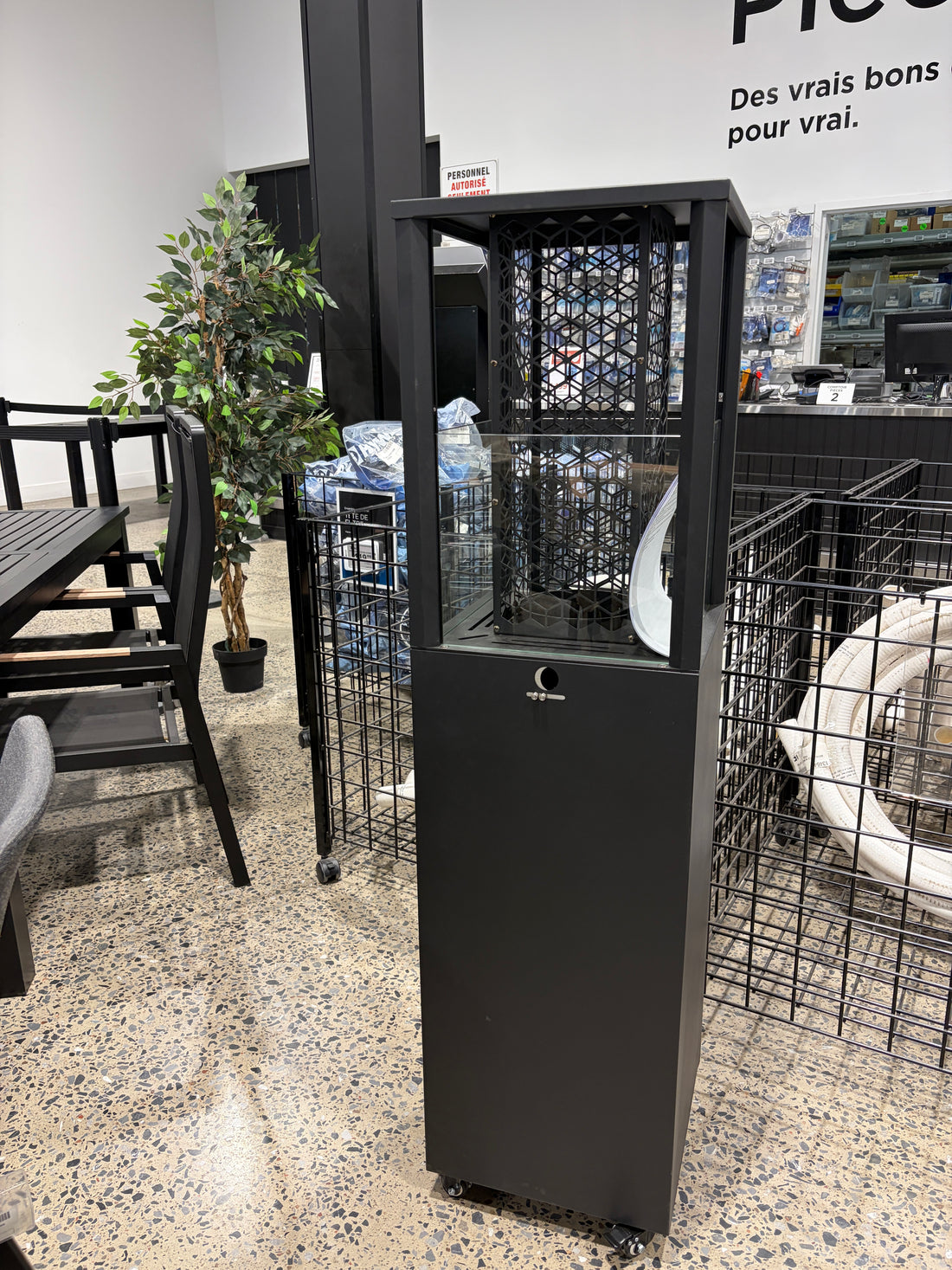 Chauffe-terrasse aux granules de bois - Démonstrateur avec imperfections