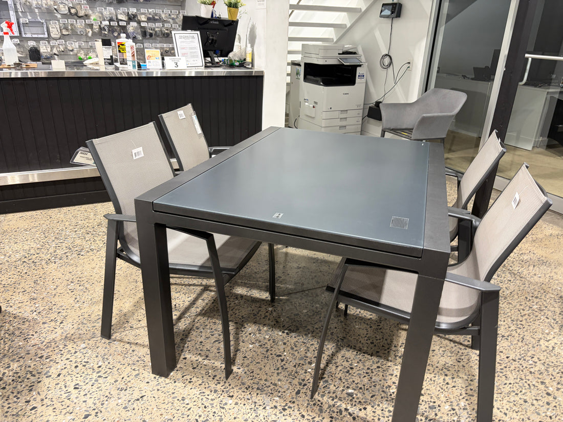 Evora II grey dining table - Store demo with imperfections