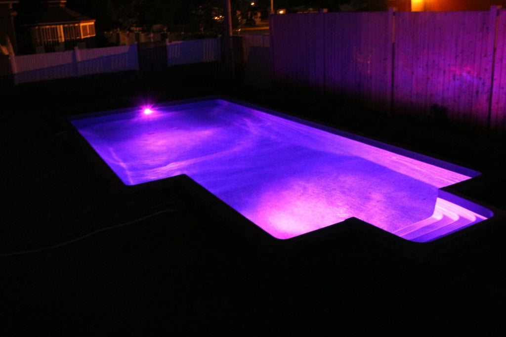 In-ground pool wall light