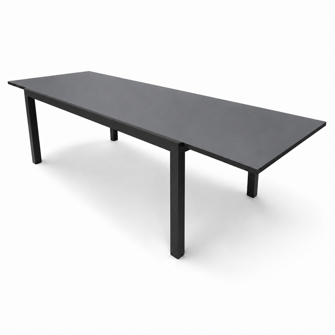 Extendable dining table