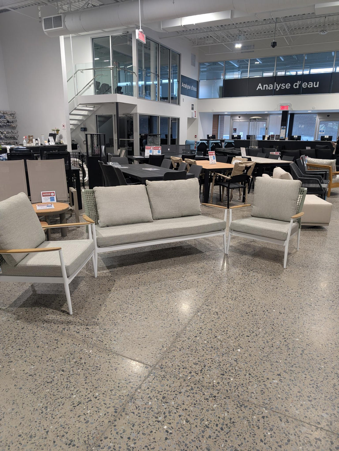 San José green living room set - Store demo with imperfections