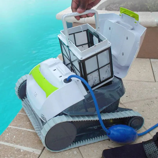 Robot T25 de Maytronics avec fil pour piscines creusée