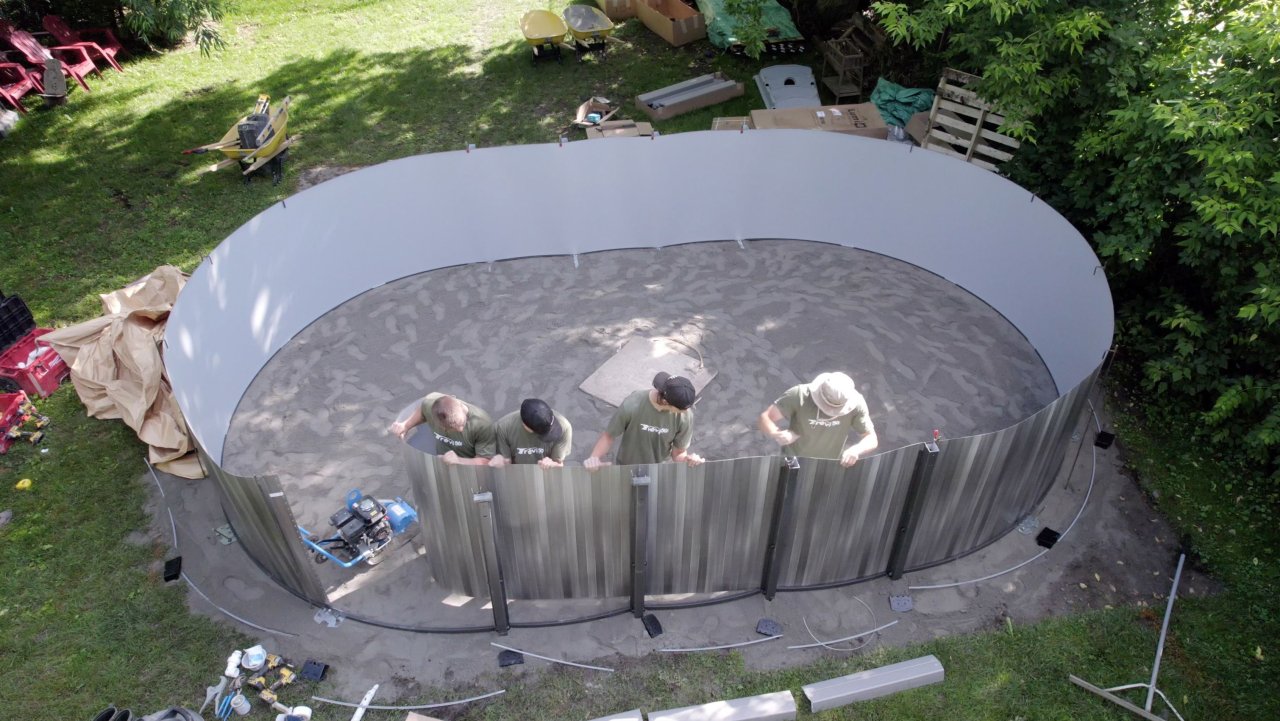 Installation d'une piscine hors terre ovale